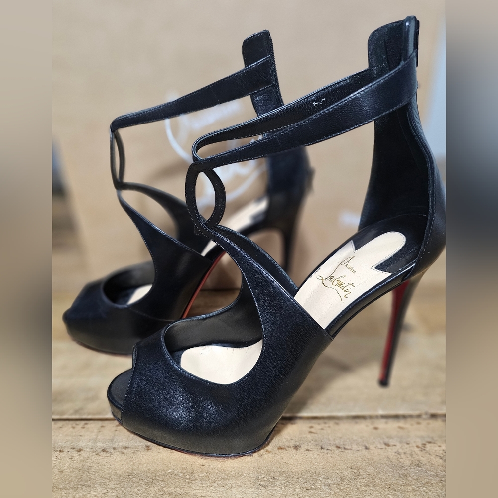 Christian Louboutin Rosie 120 Pump